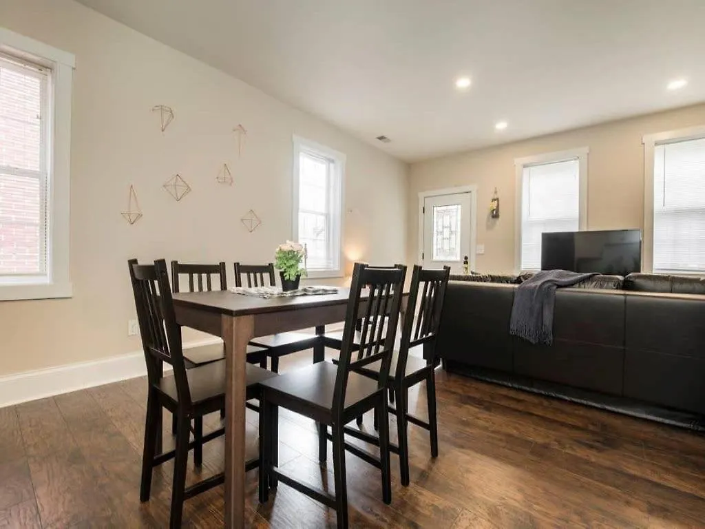 Spacious 3Br House With Backyard In Nulu Cozysuites Louisville 0*,  United States
